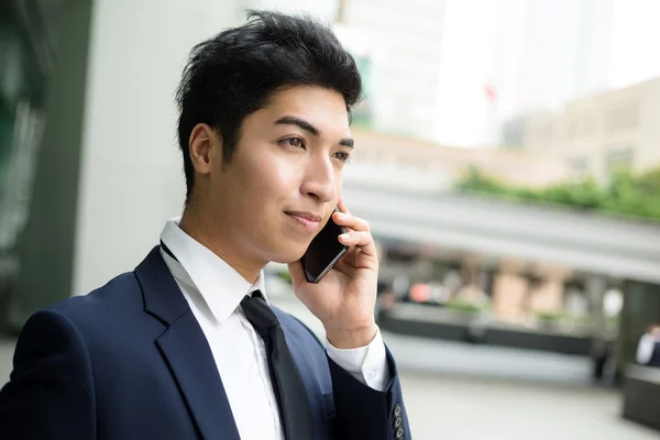Young indian businessman in business suit — Stock Photo, Image
