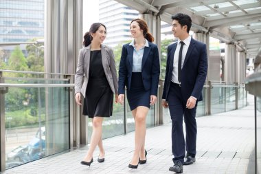 Grup çok etnik iş adamları