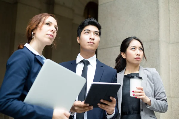 Grupo de personas de negocios multiétnicos — Foto de Stock