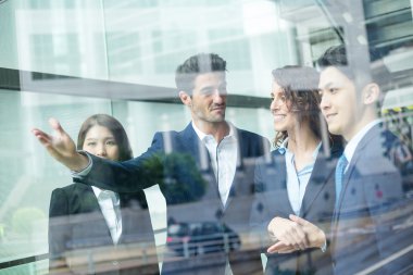 Grup çok etnik iş adamları