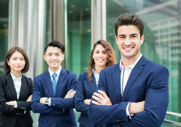 Grupo de personas de negocios multiétnicos — Foto de Stock