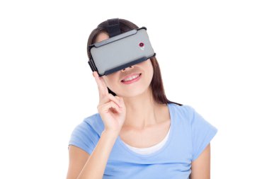 sanal gerçeklik aygıt kullanan kadın