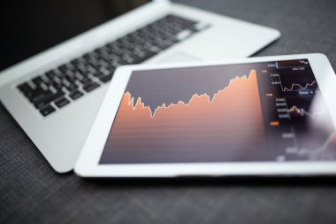 İş çizelgeleri bir ekran ile dijital tablet