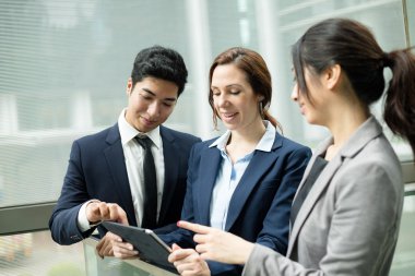 Grup çok etnik iş adamları