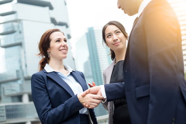 Grupo de personas de negocios multiétnicos — Foto de Stock