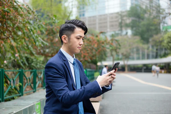 Giovane asiatico businessman in business suit — Foto Stock