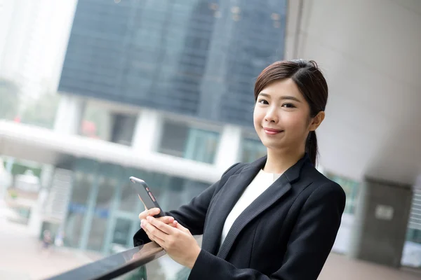 Young asian businesswoman in business suit — Stock Photo, Image