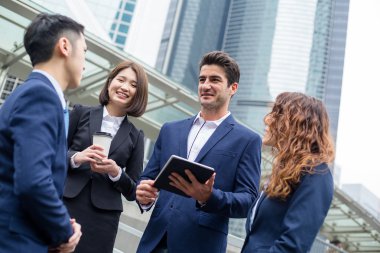 Grup çok etnik iş adamları