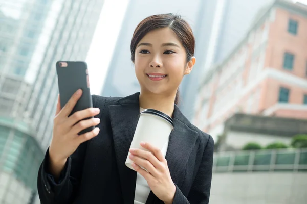 Young asian businesswoman in business suit — Stock Photo, Image