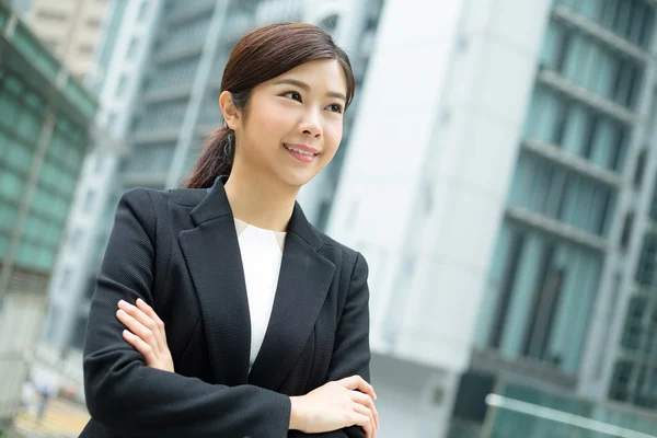 Young asian businesswoman in business suit — Stock Photo, Image