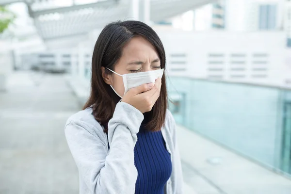 아시아 여자 몸이 느낌 — 스톡 사진