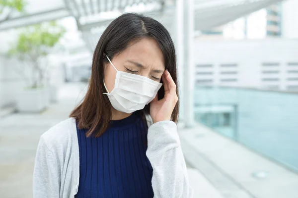 Asian woman feeling unwell — Stock Photo, Image