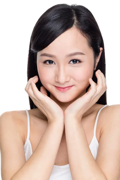 Aziatische mooie vrouw met perfecte huid — Stockfoto