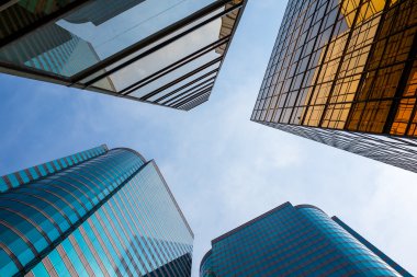 Ofis binaları cam duvarlı