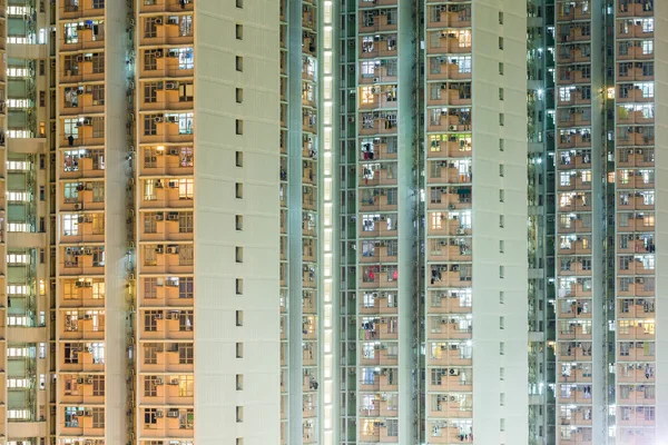 Externo do edifício à noite — Fotografia de Stock