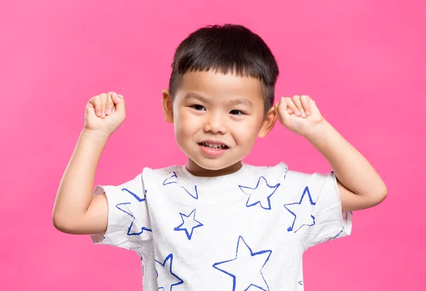 Kleine jongen op zoek opgewonden — Stockfoto