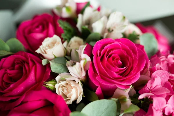 Ramo de rosas flores — Foto de Stock