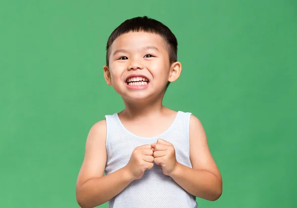 Begeistert asiatische kleine Junge — Stockfoto