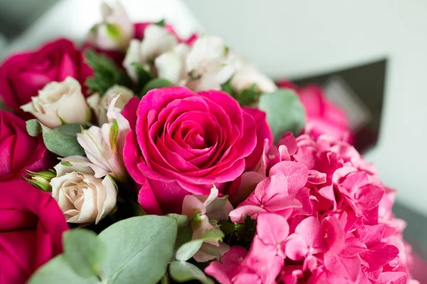 Bouquet di fiori di rose — Foto Stock