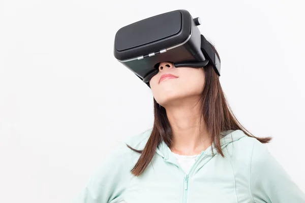 Nő keres mégis virtuális valóság — Stock Fotó