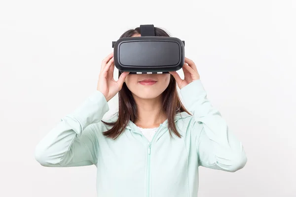 Woman experience with VR device — Stock Photo, Image