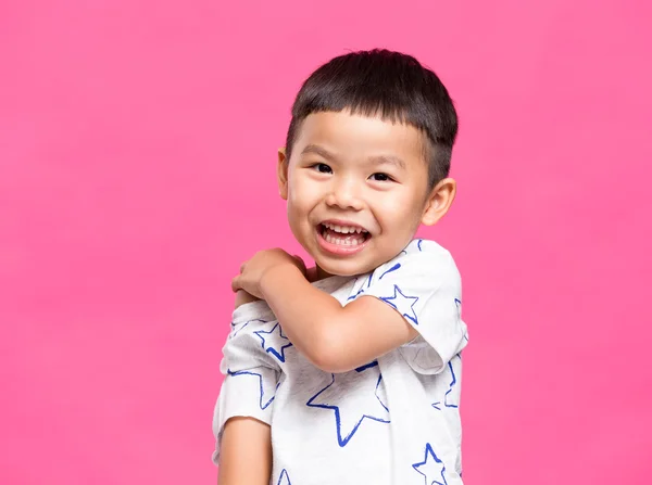 Азіатський маленький хлопчик посміхається — стокове фото