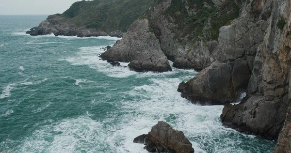 Ocean Waves Splash Rock Island — Stock Photo, Image