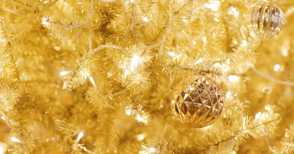 Julgran Dekoration Guld Färg — Stockfoto