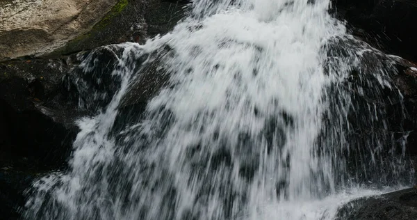 Kaskadenwasserfall Tropischen Wald — Stockfoto