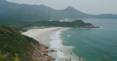 Adadaki güzel kumsal