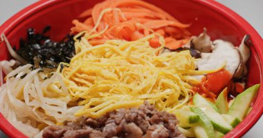 Kore mutfağı paket servis kutusu.