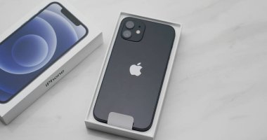 Hong Kong - 11 Ocak 2021: Iphone 12