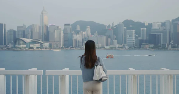 Woman Look Seaside Hong Kong — Stock Photo, Image