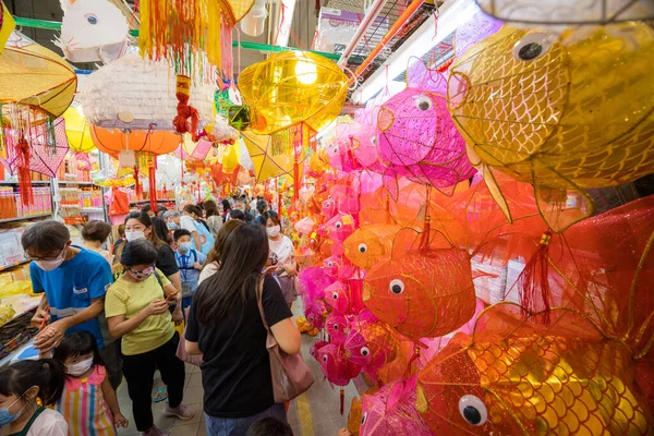 Yuen Long Hongkong Září 2021 Prodej Tradiční Podzimní Lucerny Mokrém — Stock fotografie