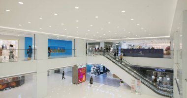 Tsim Sha Tsui, Hong Kong - 10 Şubat 2021: Hong Kong alışveriş merkezi