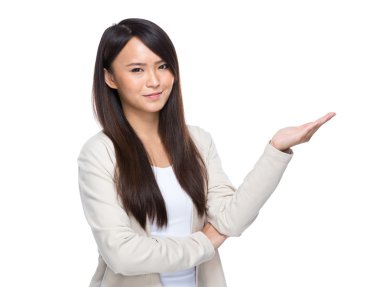 el sunumu ile genç kadın