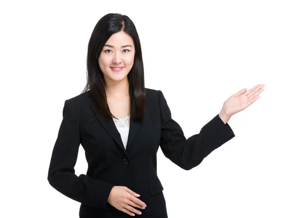 Asian businesswoman present — Stock Photo, Image