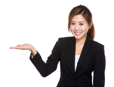 Asyalı kadın mevcut