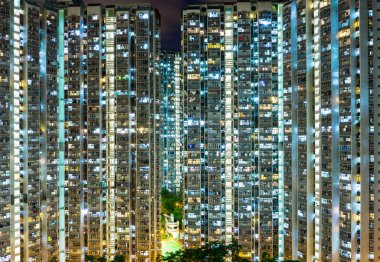 Konut binasının dışı.