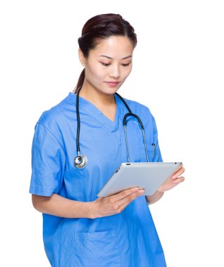 kadın doktor tablet kullanımı