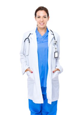 Steteskoplu kadın doktor.