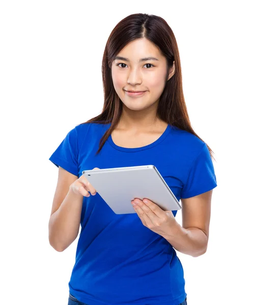 Asian woman with digital tablet — Stock Photo, Image