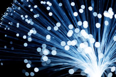 Fiber optik kablo