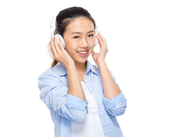 Asian woman enjoy the music — Stock Photo, Image