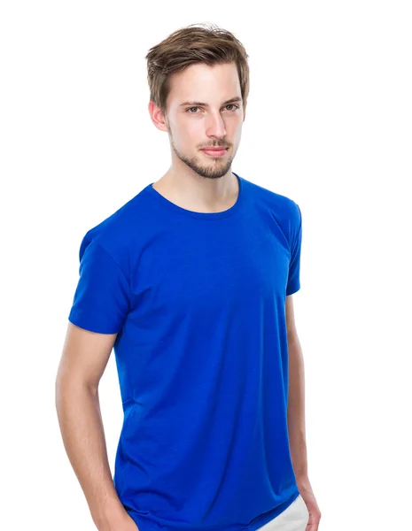 Jonge man in blauw shirt — Stockfoto