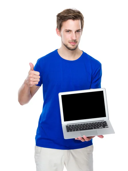 Man met laptop computer — Stockfoto