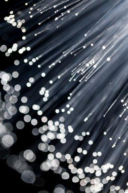 Fiber optik kablo