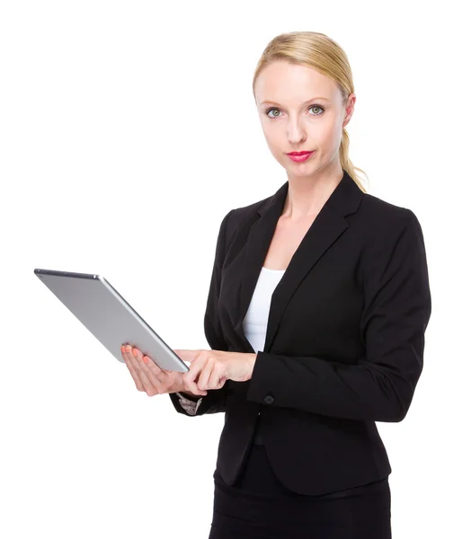Businesswoman using digital tabet — Stock Photo, Image
