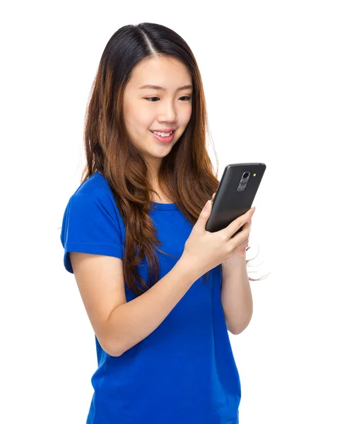 Asian woman using mobile phone — Stock Photo, Image