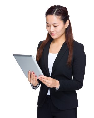 iş kadını ile dijital tablet